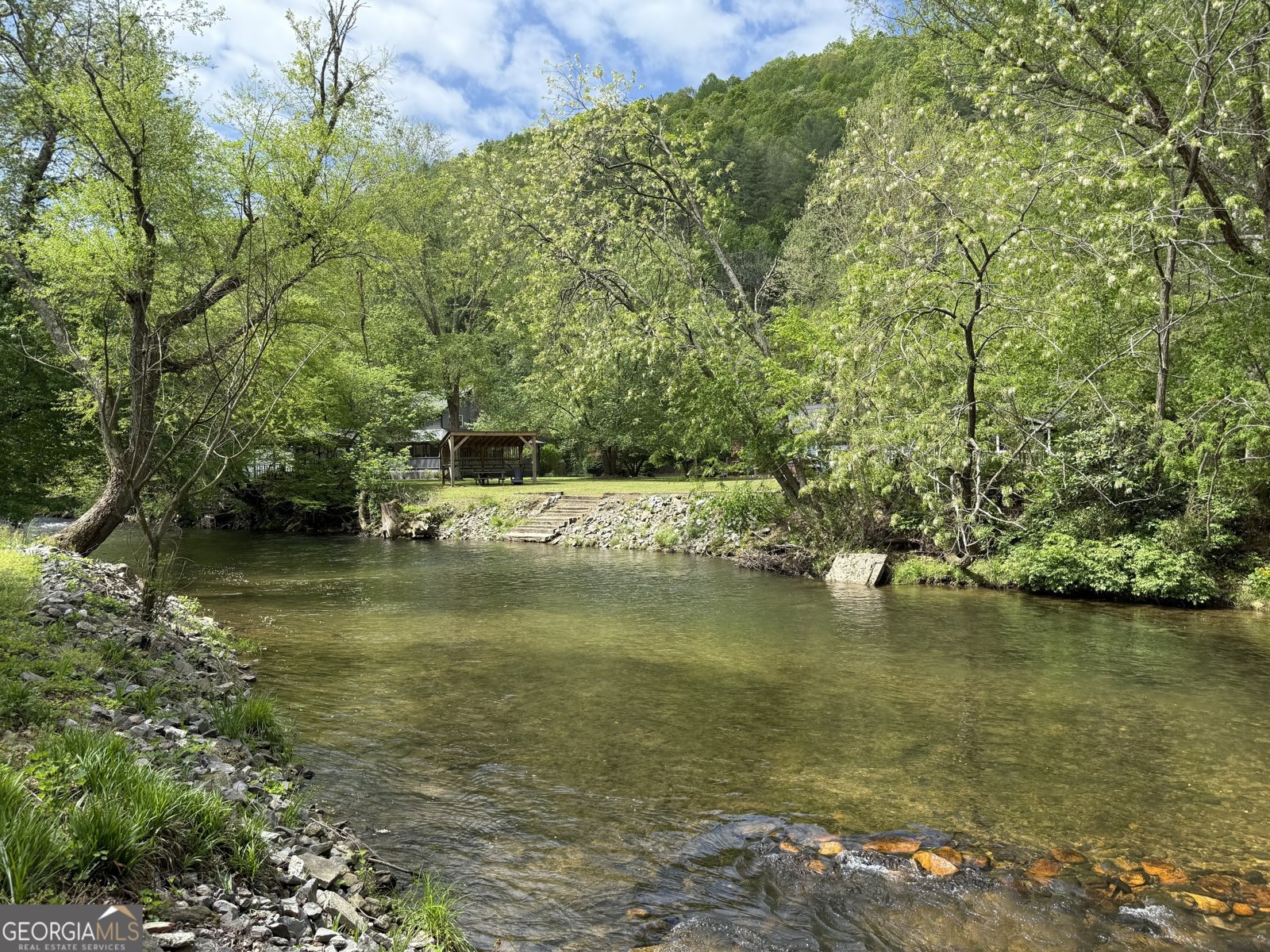 4225 Riverbank Run Hiawassee - 24