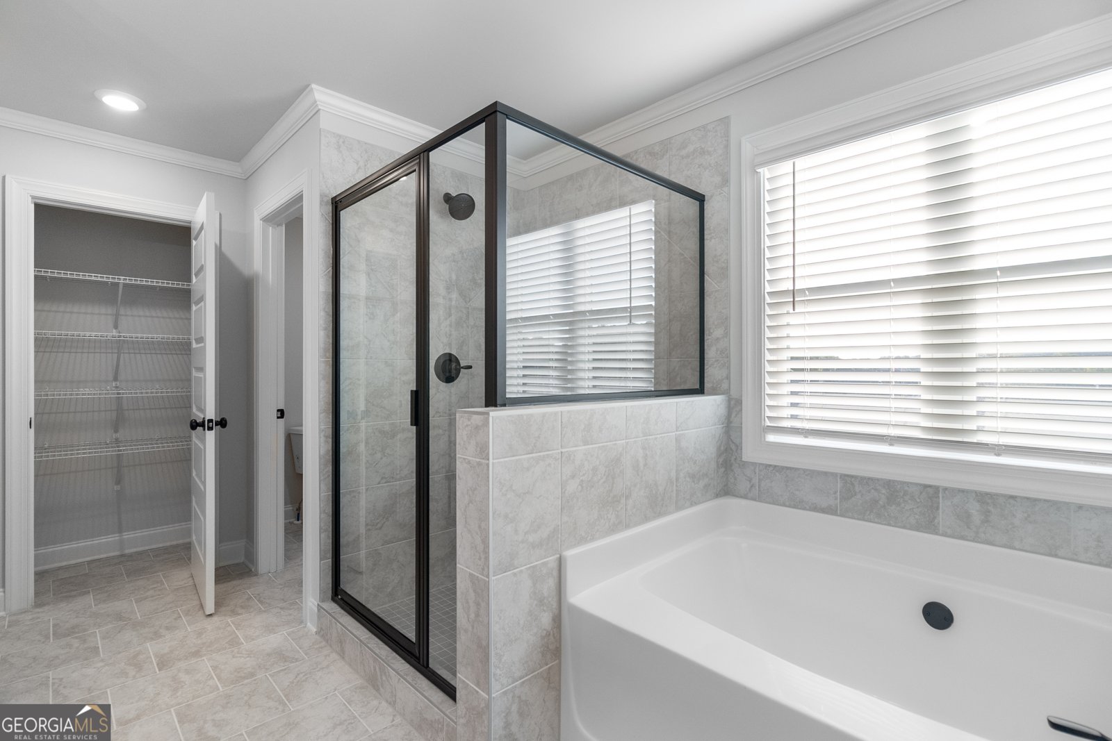 448 Banff Drive Winder - 13