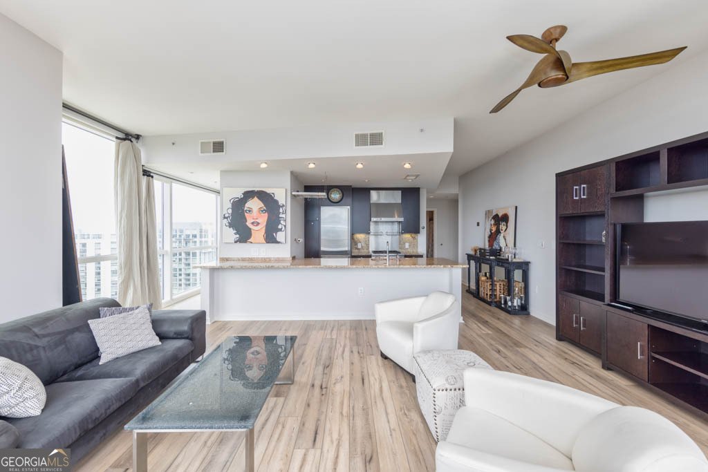 3325 Piedmont Road Atlanta - 33