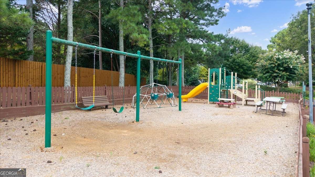 1585 Pinebreeze Drive Marietta - 3