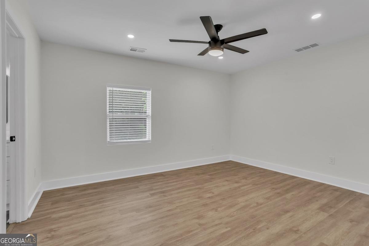 1365 Oakhaven Drive Roswell - 40