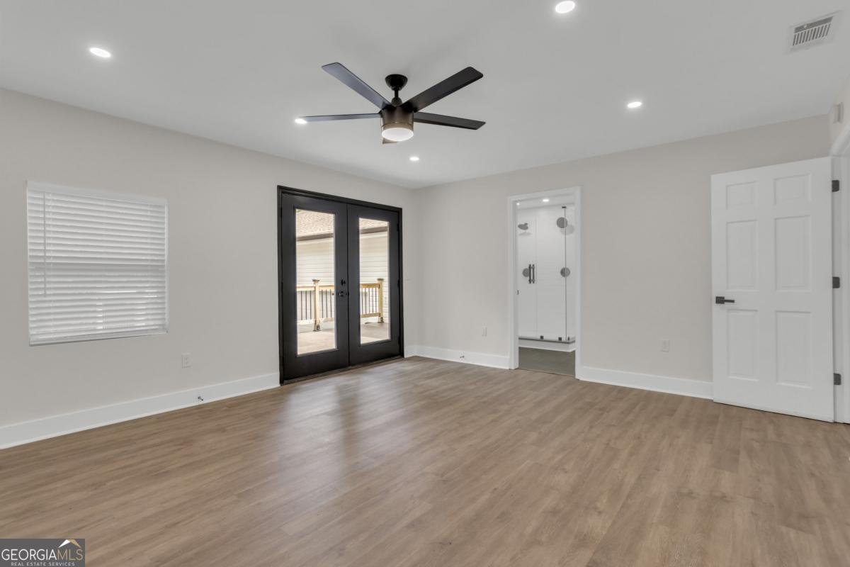 1365 Oakhaven Drive Roswell - 47