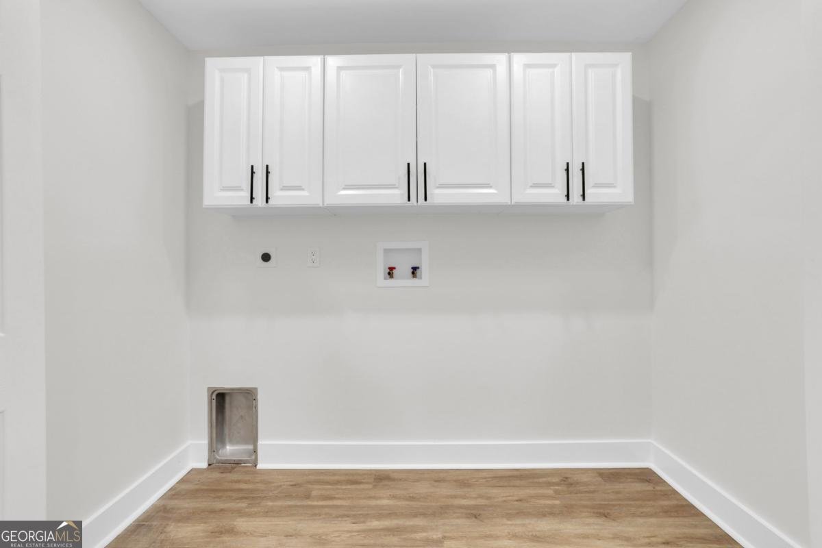 1365 Oakhaven Drive Roswell - 54