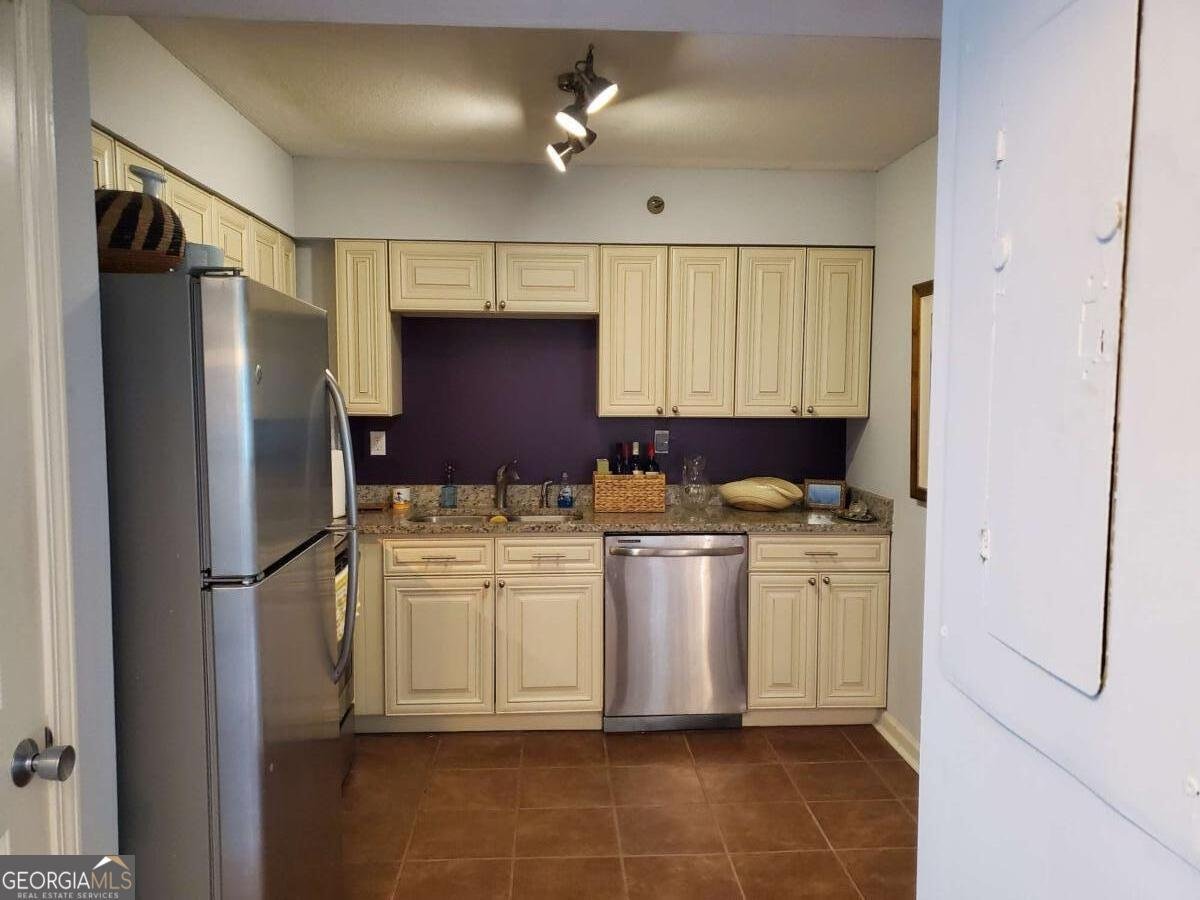 2870 Pharr Court South Atlanta - 4