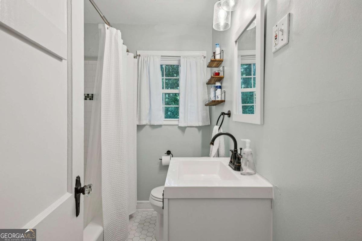 698 Windsor Terrace Avondale Estates - 17