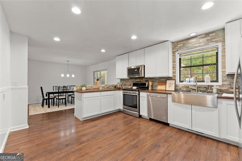 1741 LANIER SPRING Drive Gainesville - 2