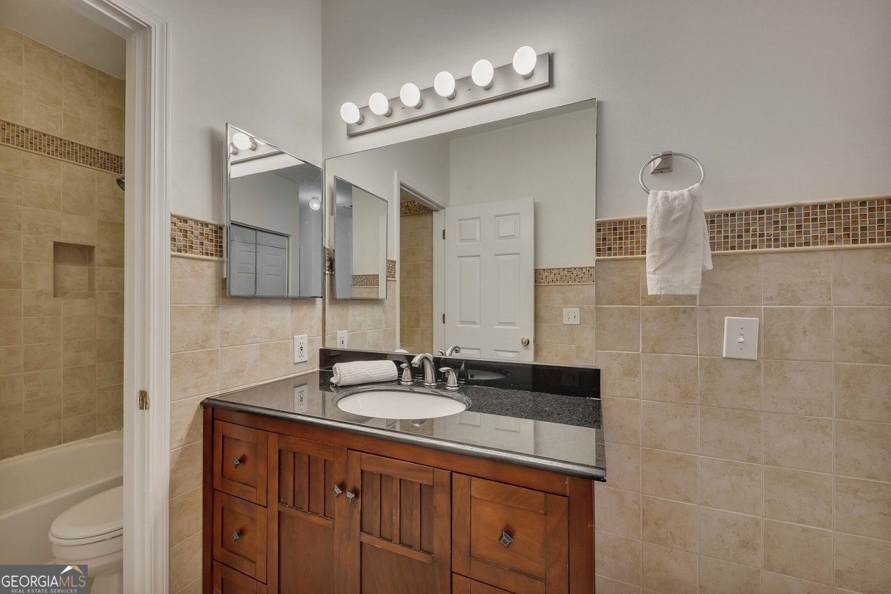 3071 Lenox Road Atlanta - 27