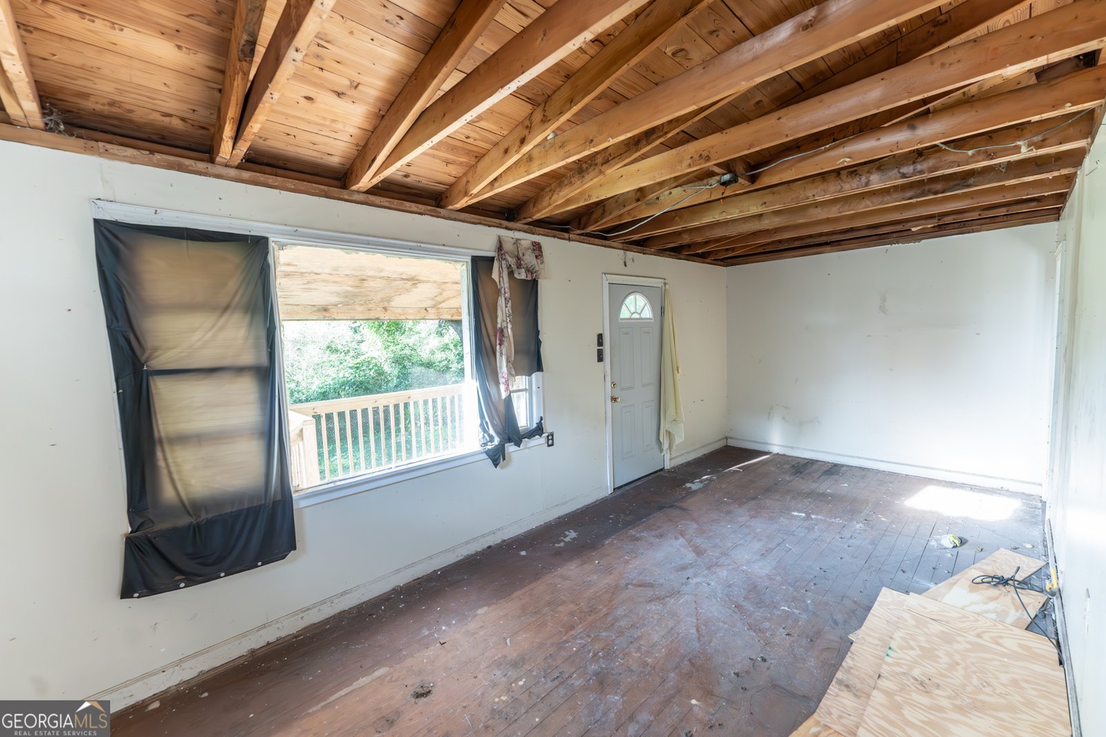 85 M L King Jr Circle Zebulon - 5