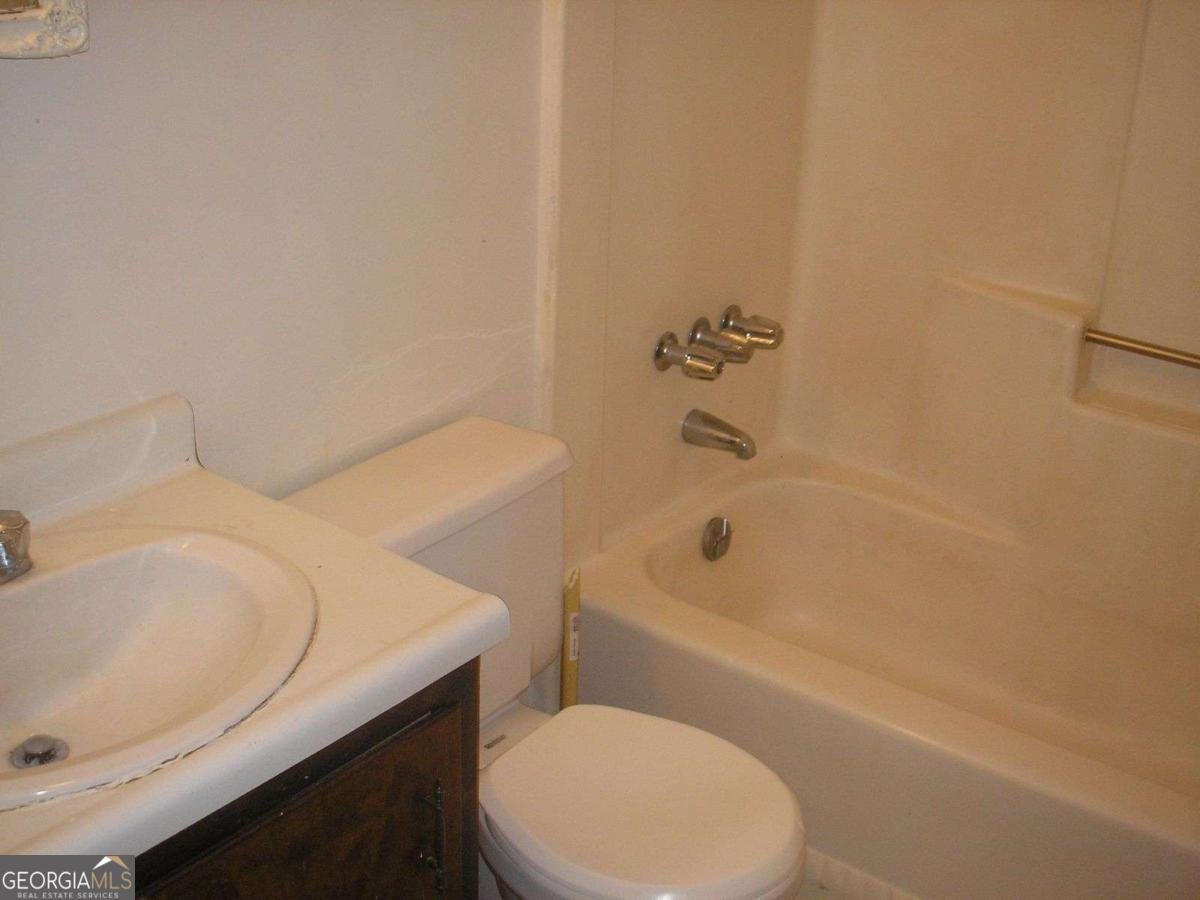 355 Jockey Club Drive Athens - 9