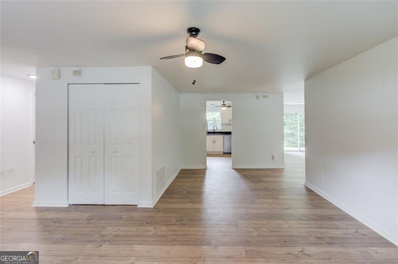 5266 LONG GREEN Stone Mountain - 15