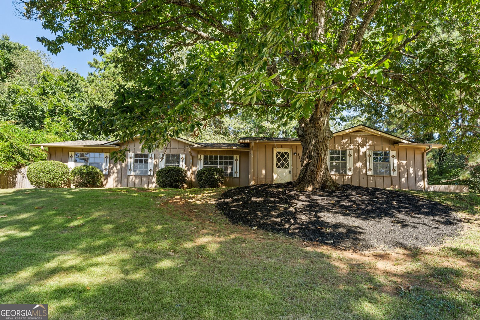 3326 Moravia Drive Lithonia - 1
