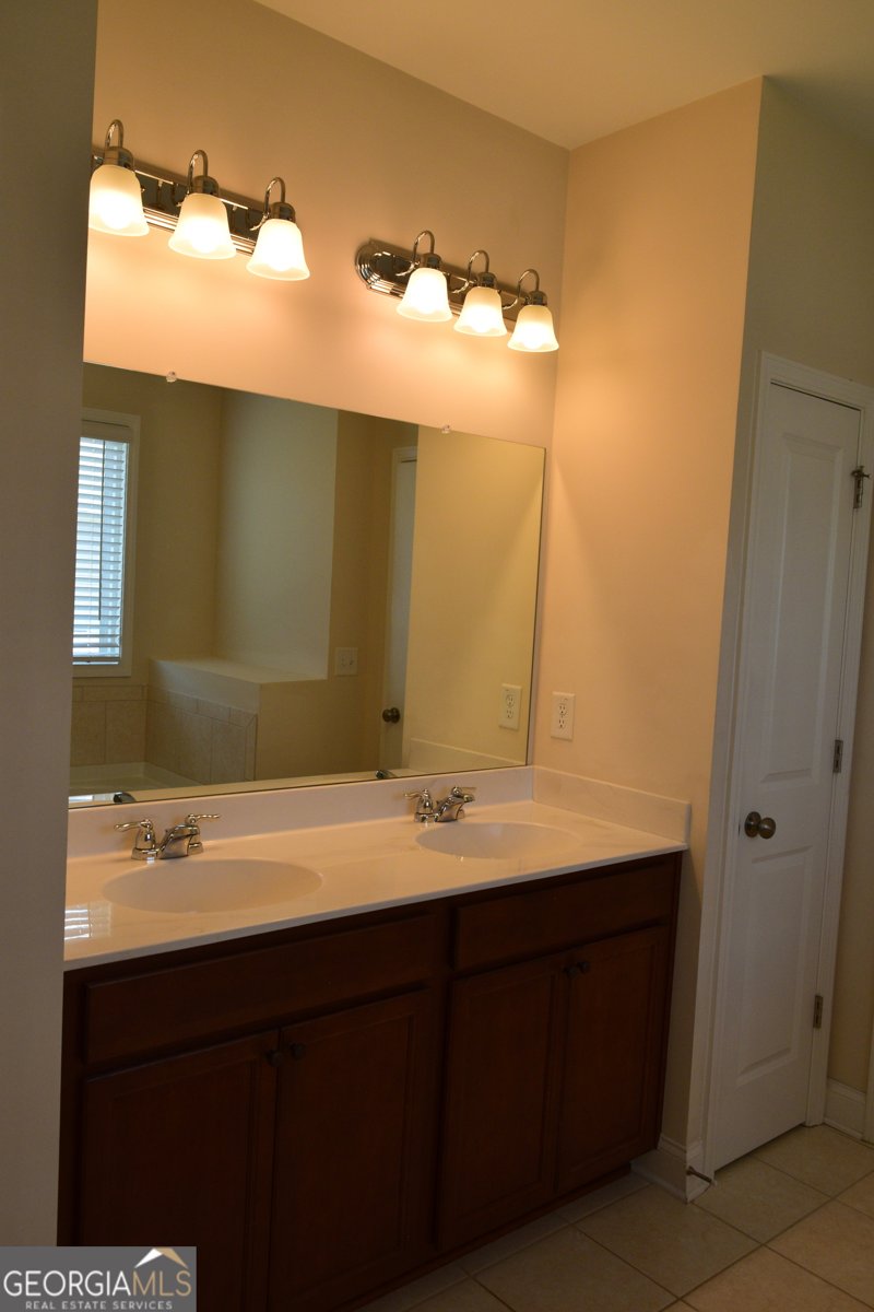 414 Delancy Drive Woodstock - 24