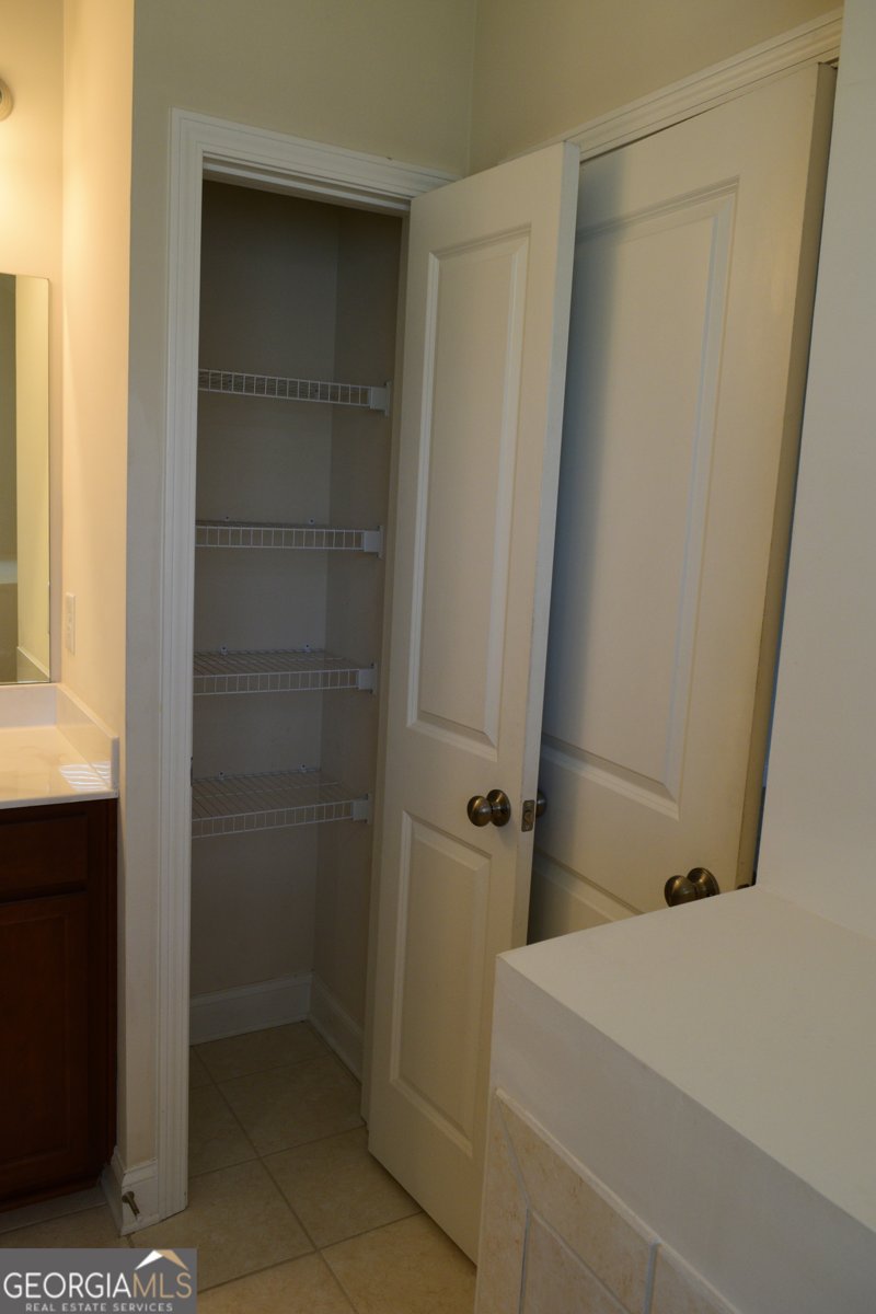 414 Delancy Drive Woodstock - 27