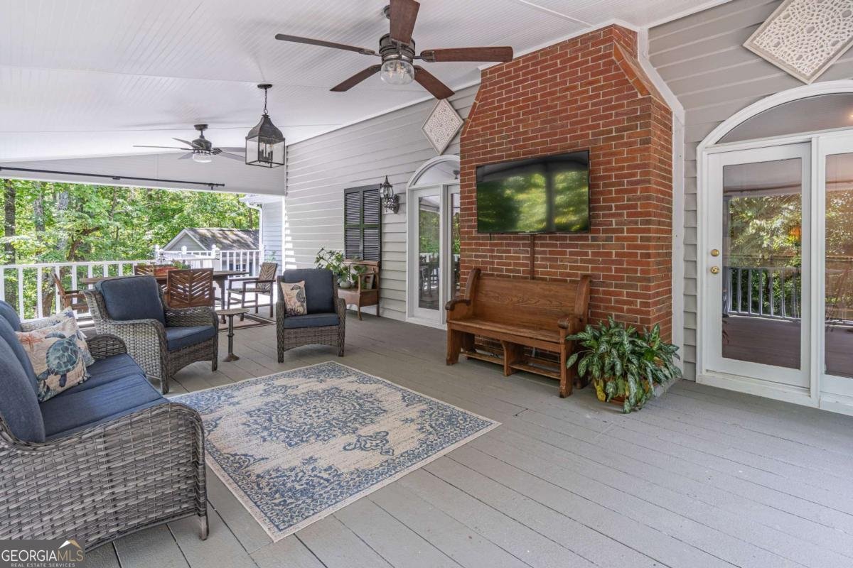 1167 Lake Drive Gainesville - 26