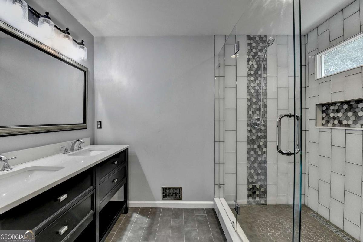 2853 Ashton Hill Drive Dacula - 12