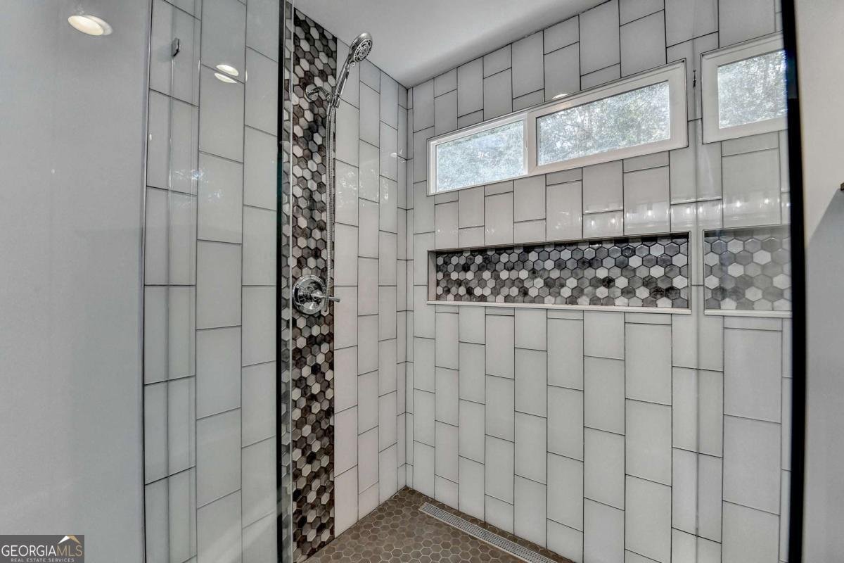 2853 Ashton Hill Drive Dacula - 13