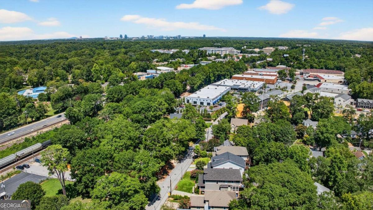 2603 Apple Valley Road Atlanta - 43