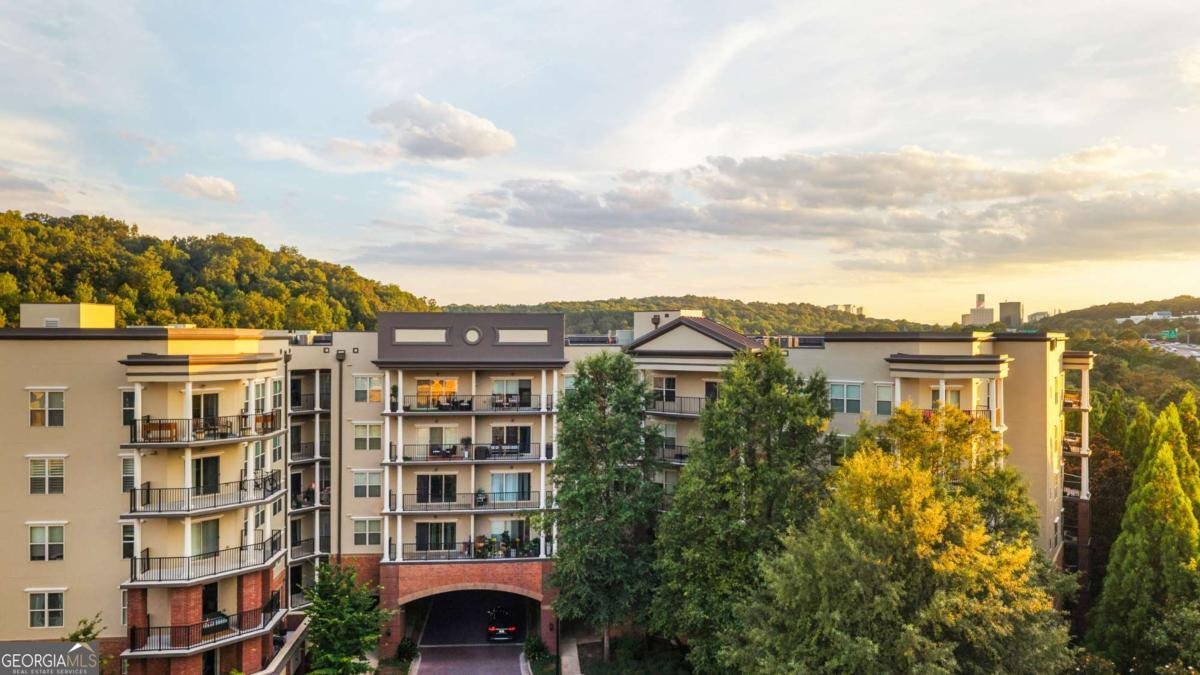 200 River Vista Drive Atlanta - 90