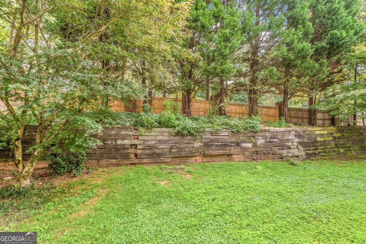 140 Glen Holly Drive Roswell - 17