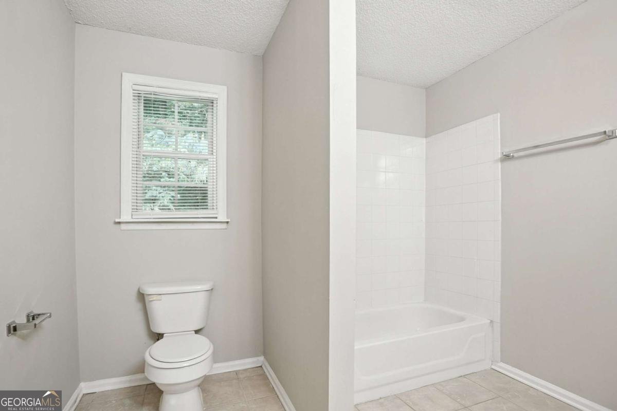 1286 Regal Heights Drive Lithonia - 26