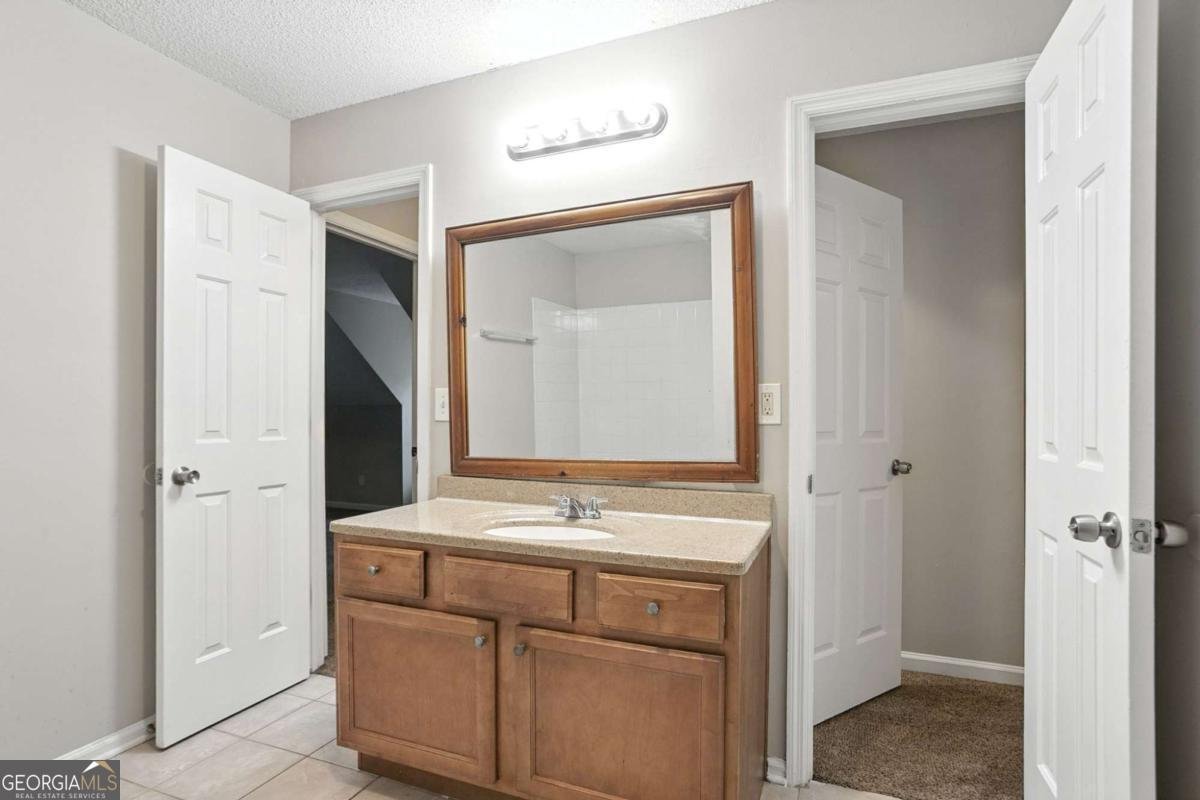 1286 Regal Heights Drive Lithonia - 27