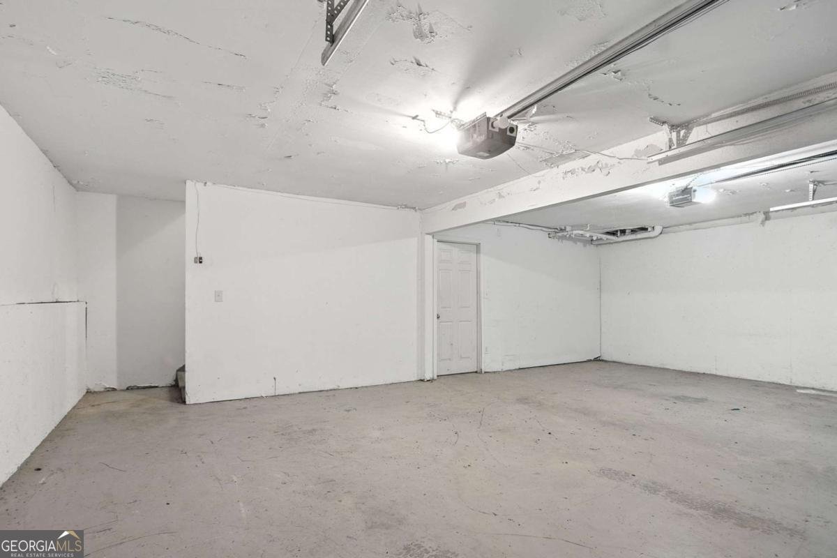 1286 Regal Heights Drive Lithonia - 34