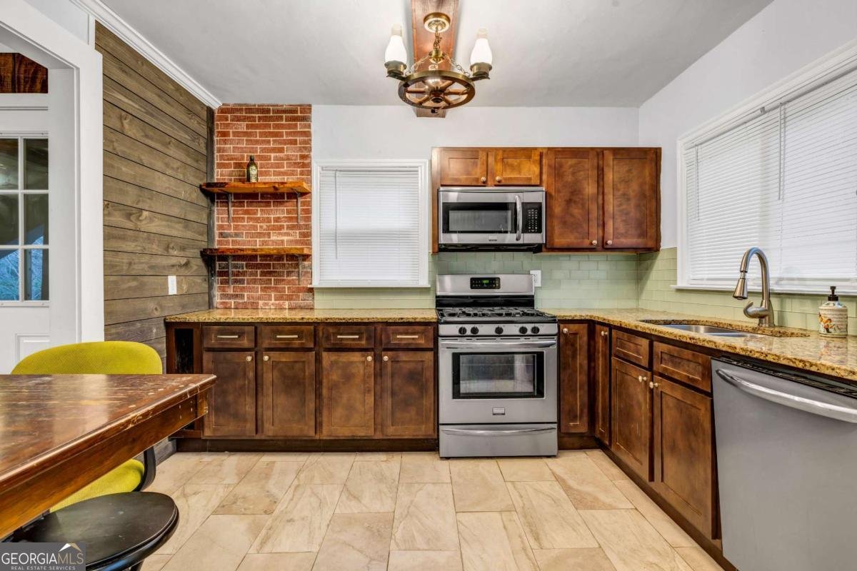 1747 Parkhill Drive Decatur - 7