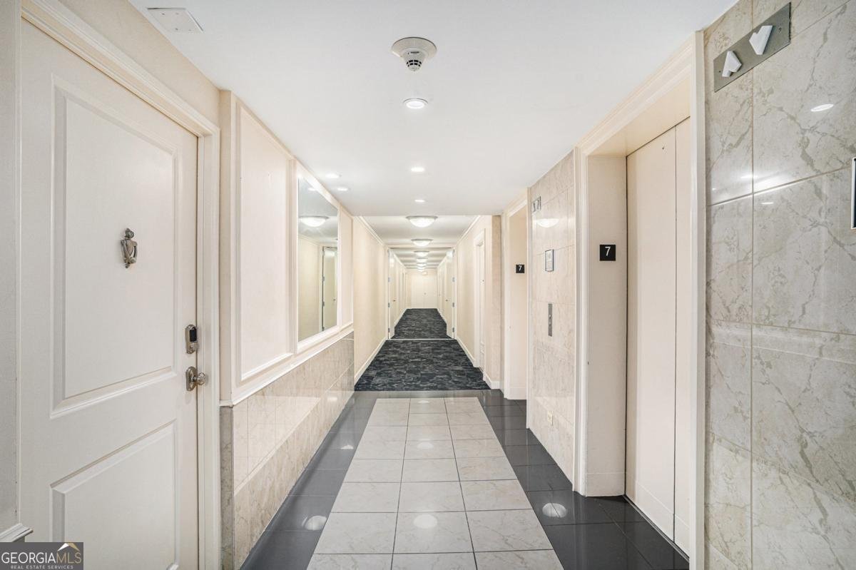 300 Peachtree Street Atlanta - 12