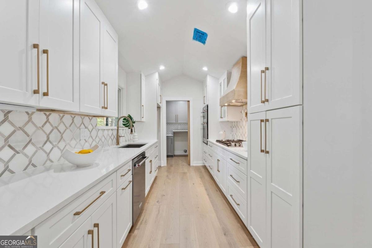 1542 Lavista Road Atlanta - 12