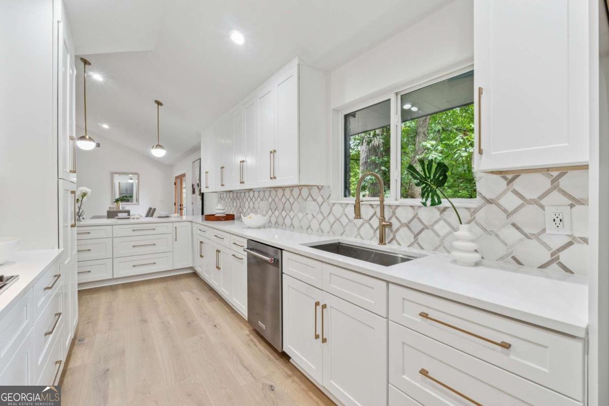 1542 Lavista Road Atlanta - 13