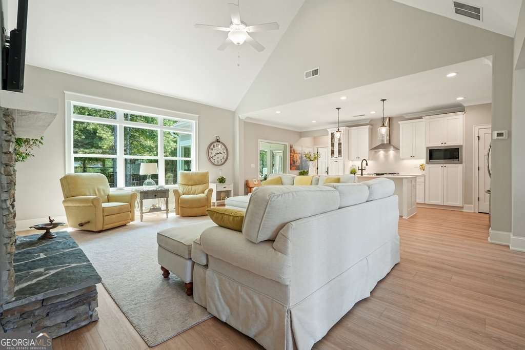 34 Wendover Drive Cartersville - 1
