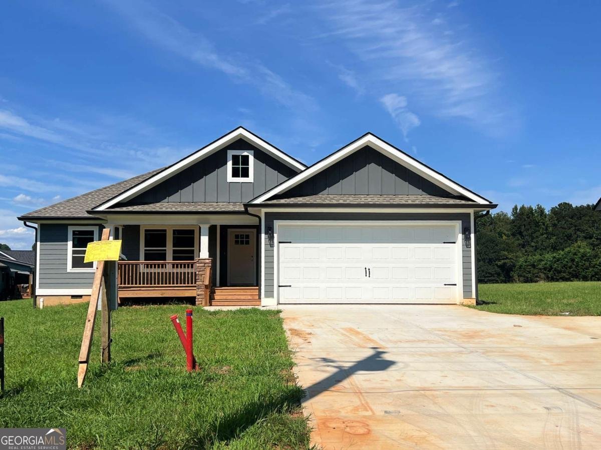 TRACT 12 Laurel Avenue Comer - 1