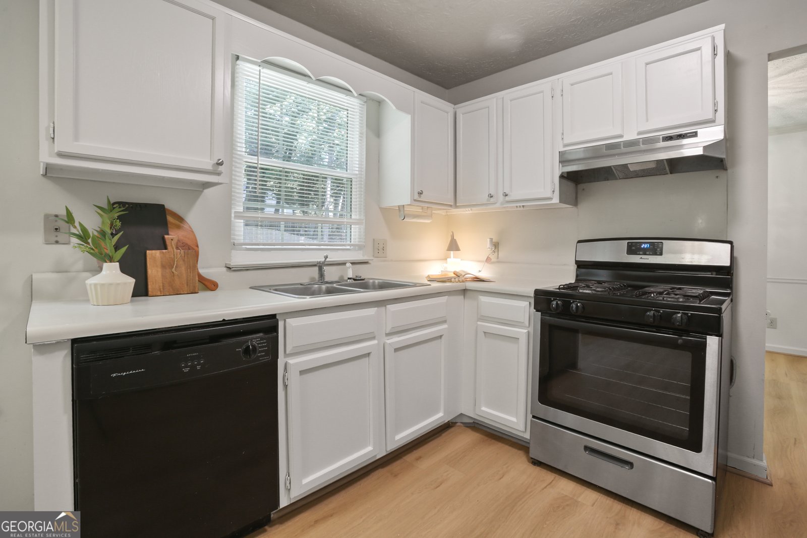 615 Barrington Way Roswell - 8