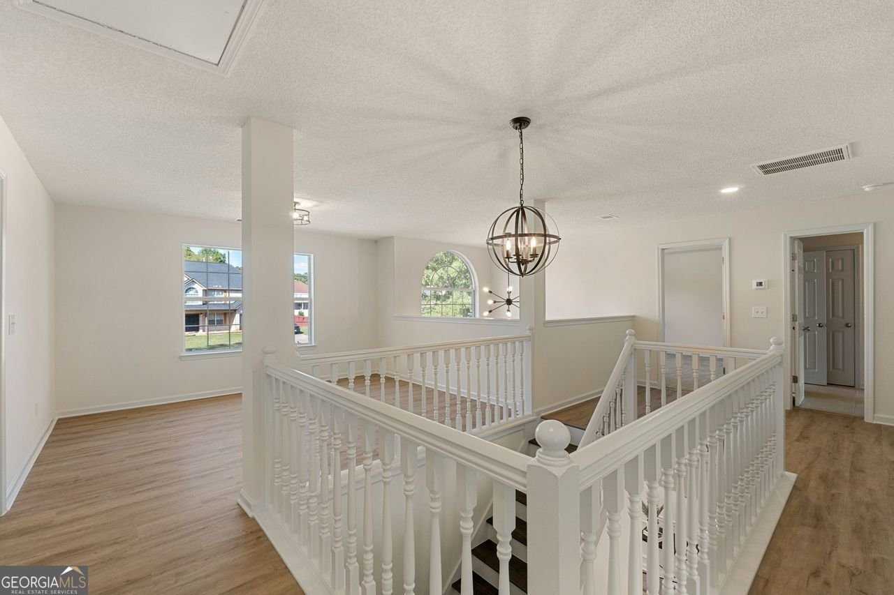 191 KYNDAL Drive Hampton - 25