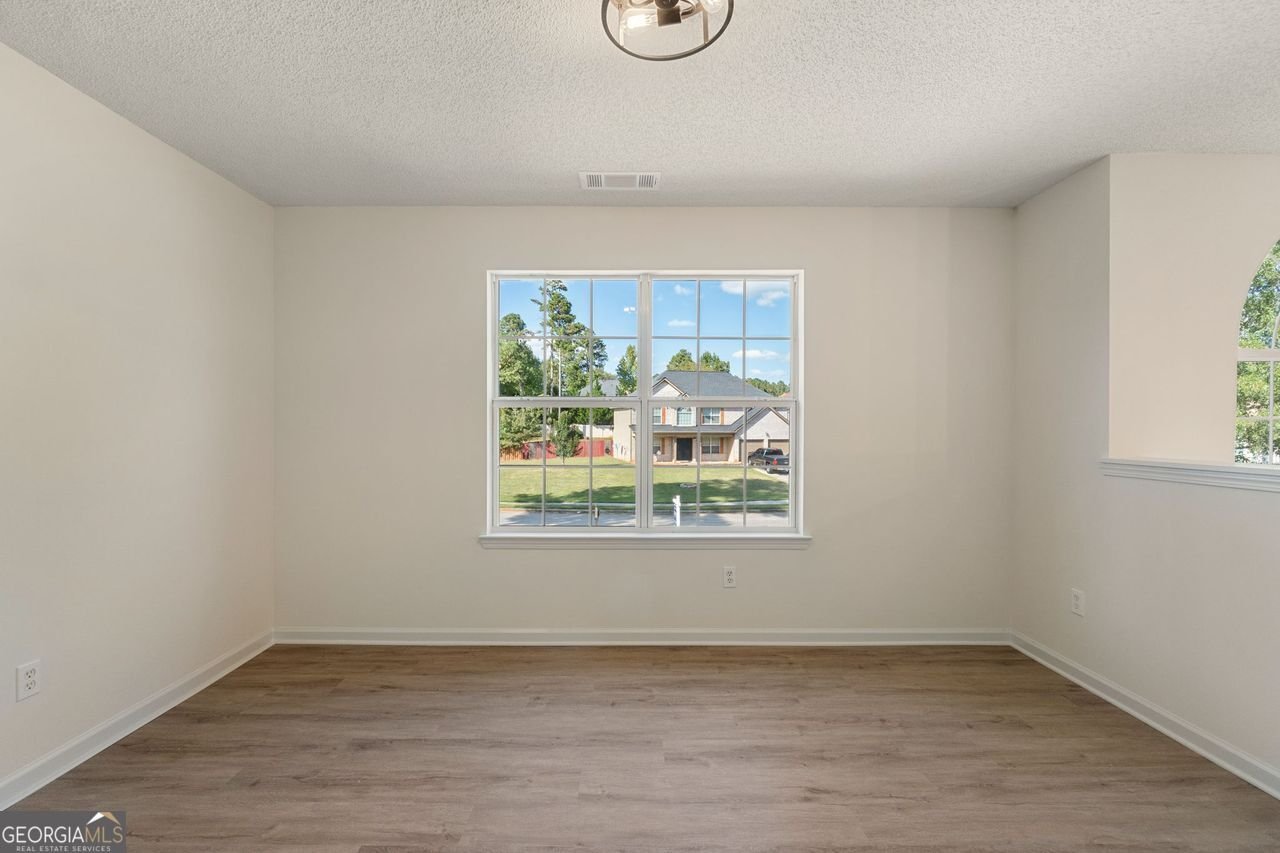 191 KYNDAL Drive Hampton - 26