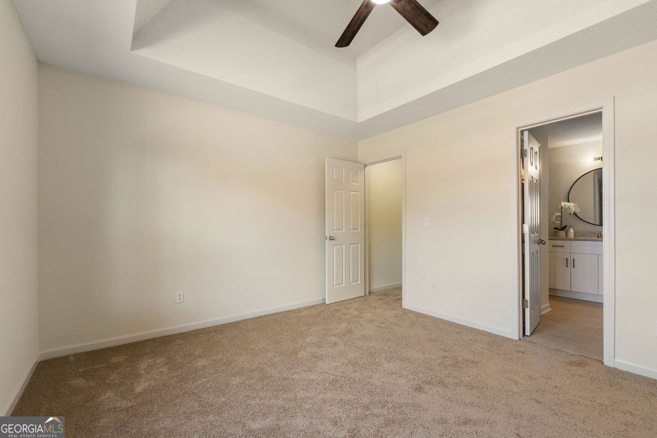 191 KYNDAL Drive Hampton - 44