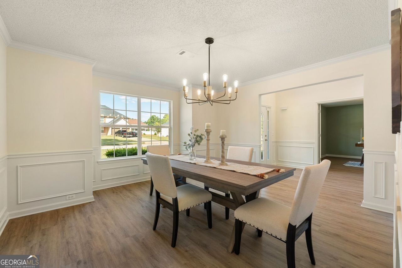 191 KYNDAL Drive Hampton - 7