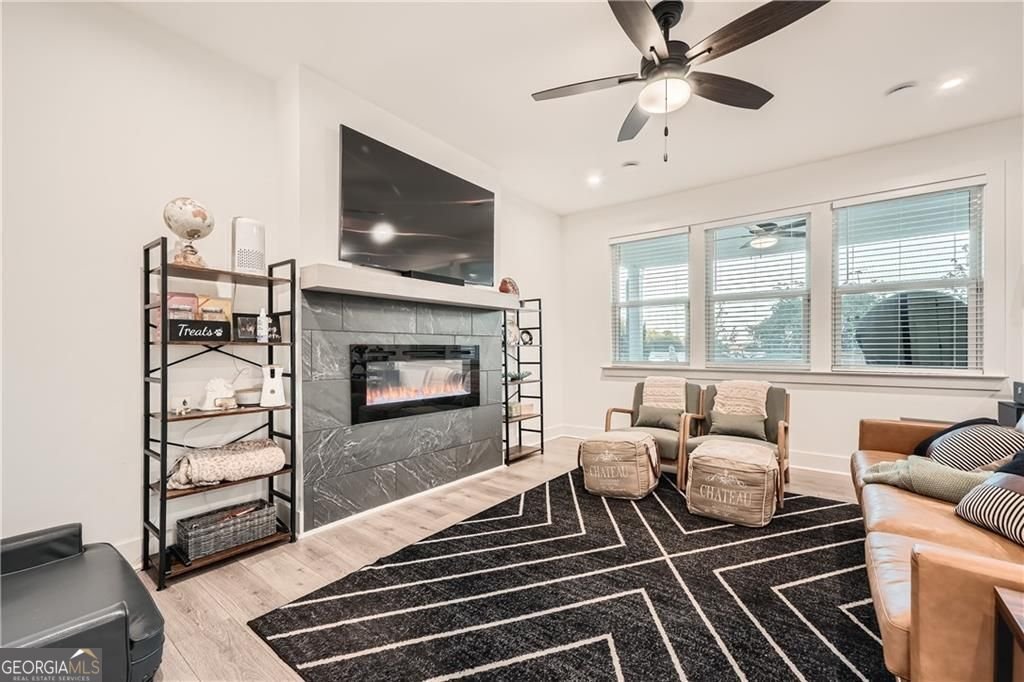 640 Avondale Park Circle Decatur - 8