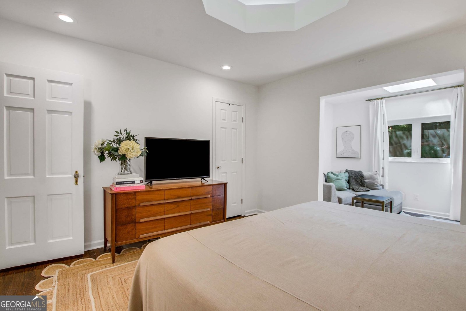 566 Wesley Road Atlanta - 20