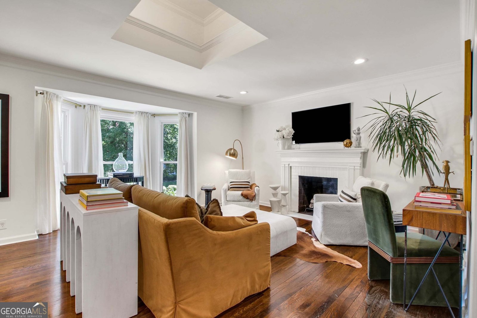 566 Wesley Road Atlanta - 3