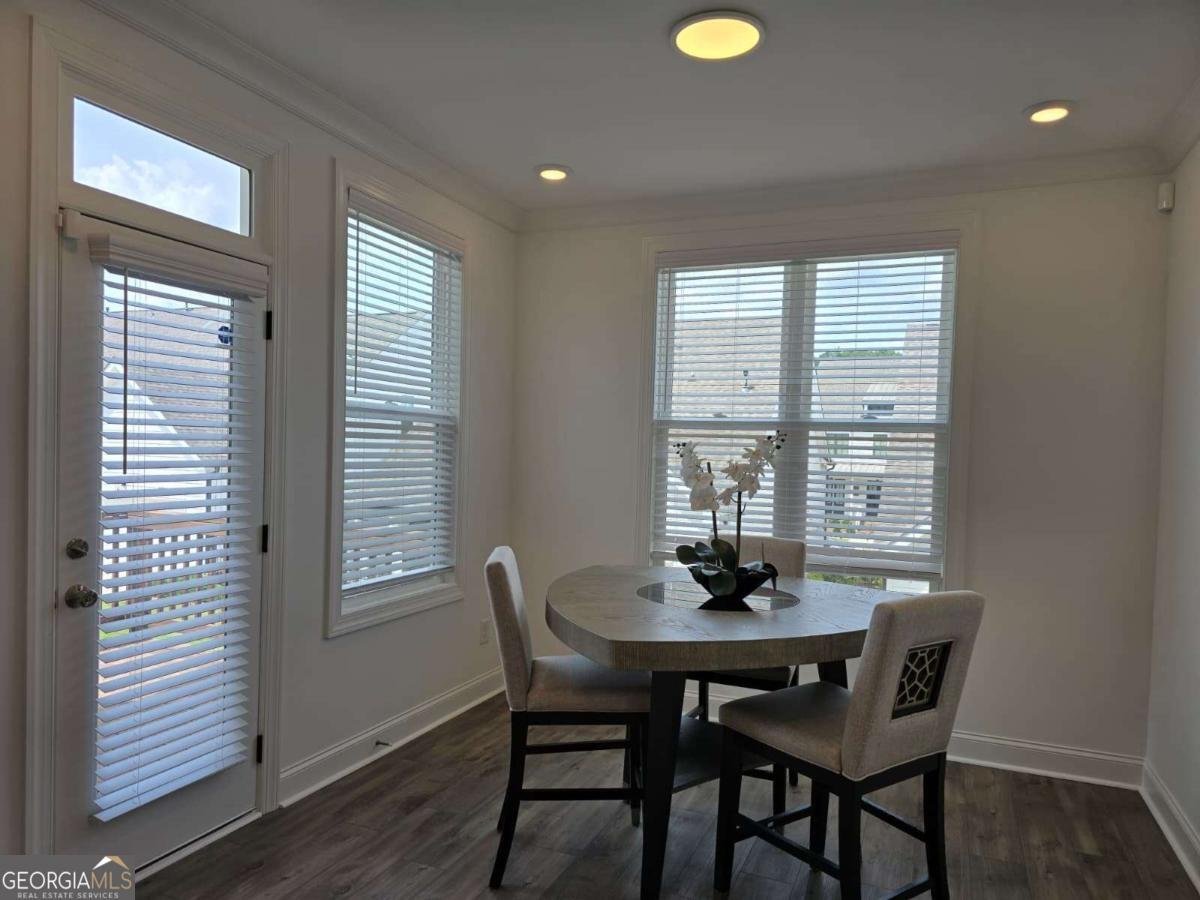 825 Green Sapling Trail Suwanee - 13