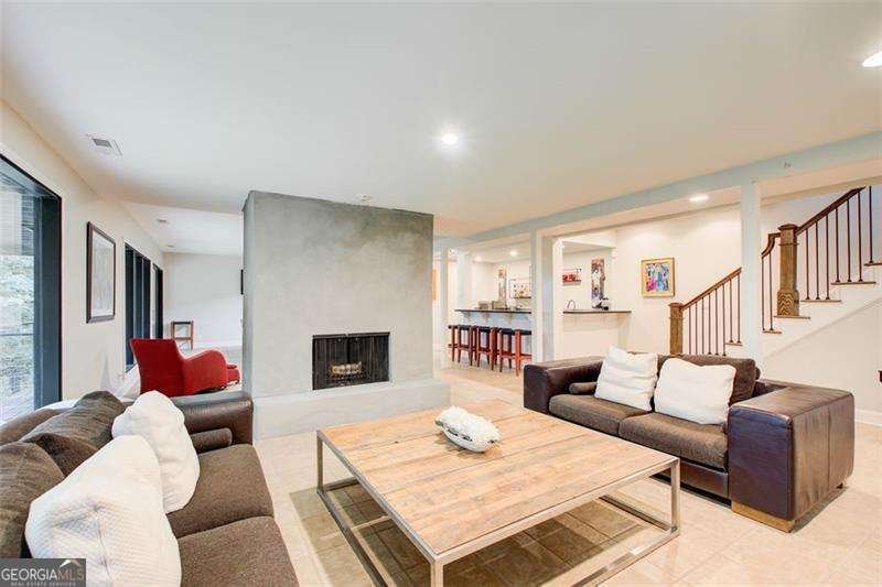 670 River Chase Point Atlanta - 1