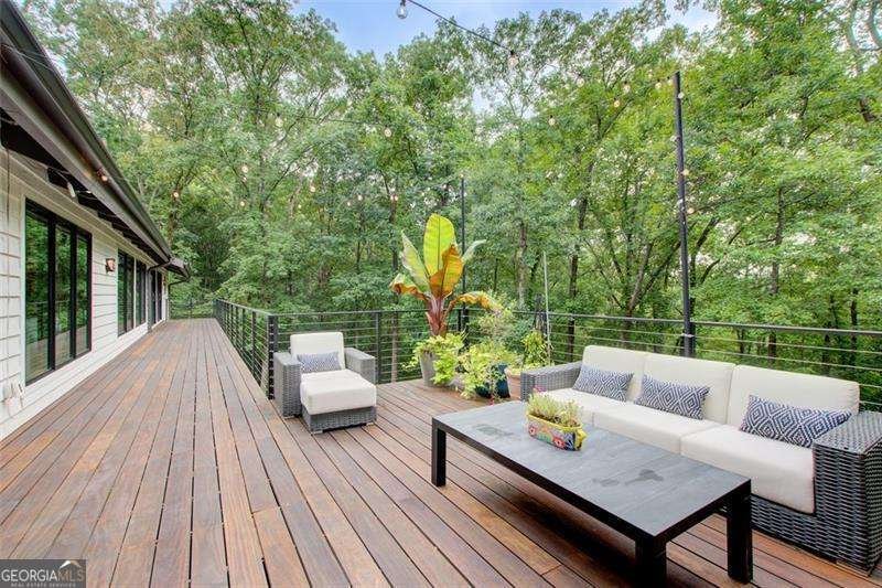 670 River Chase Point Atlanta - 12