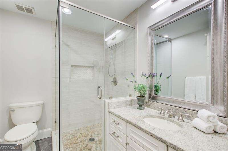670 River Chase Point Atlanta - 32