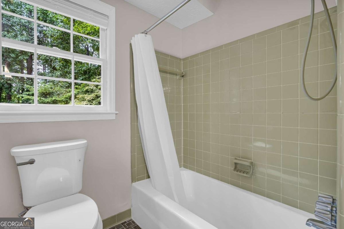 5560 Rosser Road Tucker - 1