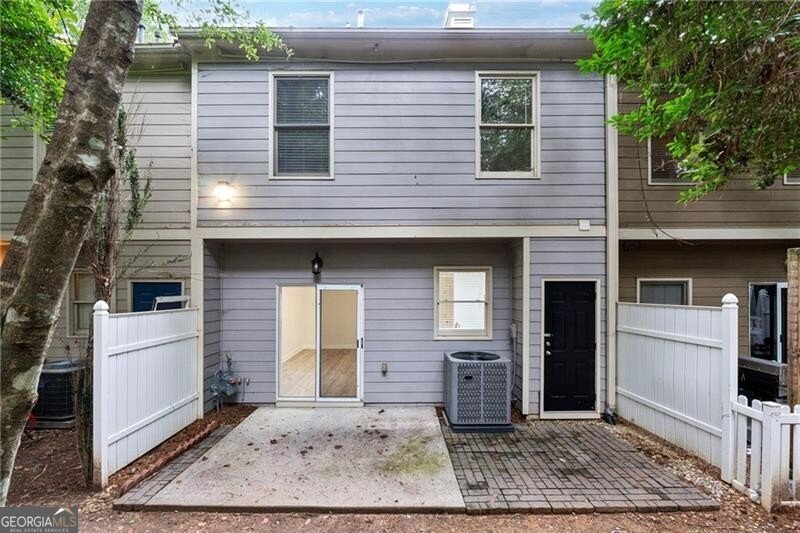 1282 Harris Commons Place Roswell - 23