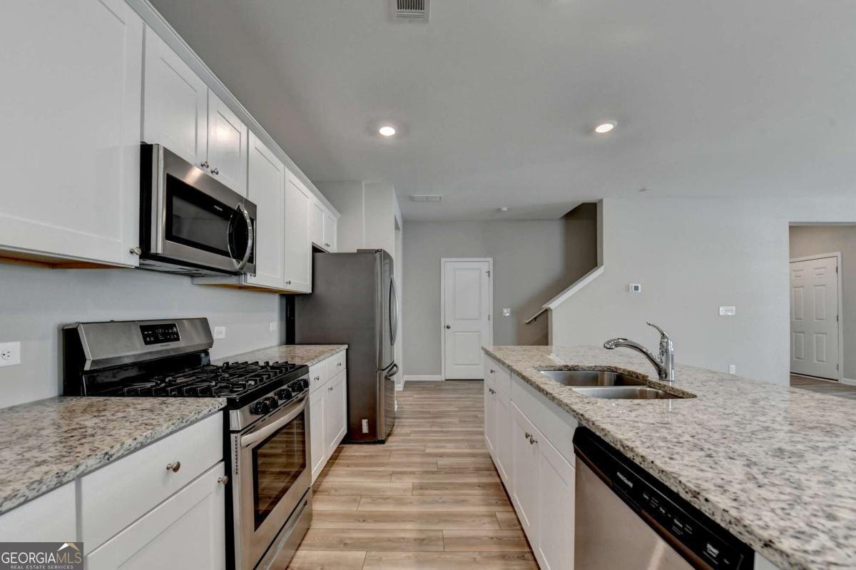 4335 Magpie Drive Hoschton - 1