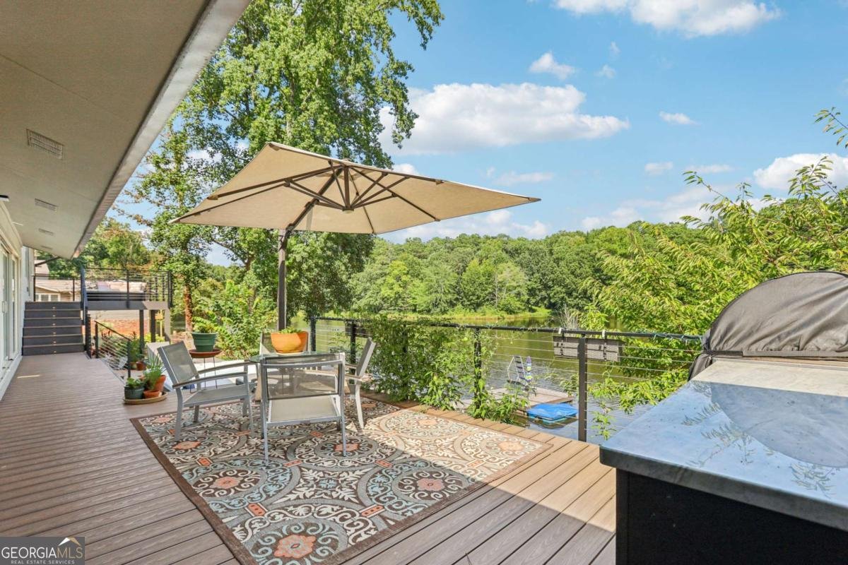 1085 Lake Charles Drive Roswell - 39