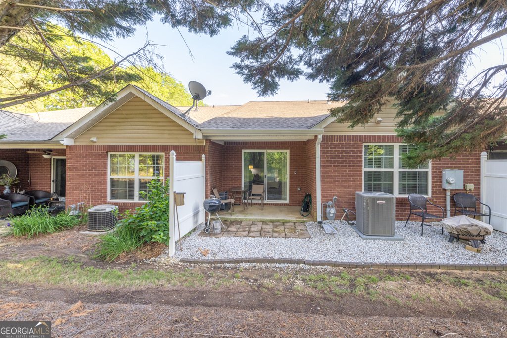 233 Tara Commons Walk Loganville - 43