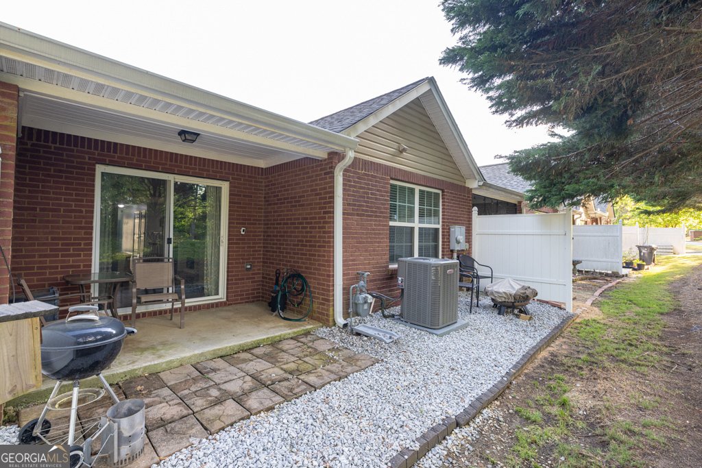 233 Tara Commons Walk Loganville - 45